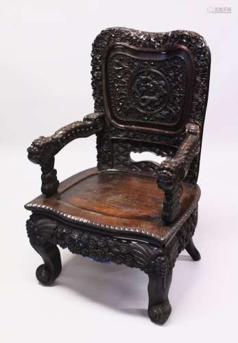 A GOOD 19TH/20TH CENTURY CHINESE CARVED ROSEWOOD CHAIR, the ...