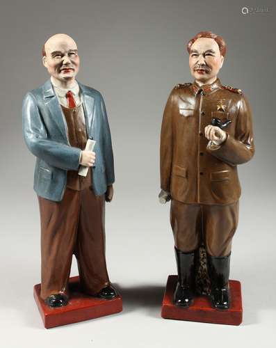 A PAIR OF RUSSIAN PORCELAIN FIGURES.