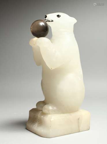 AN ONYX POLAR BEAR LAMP on a square base.