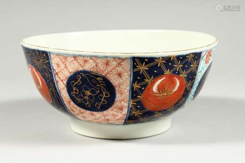 A WORCESTER BOWL painted in 