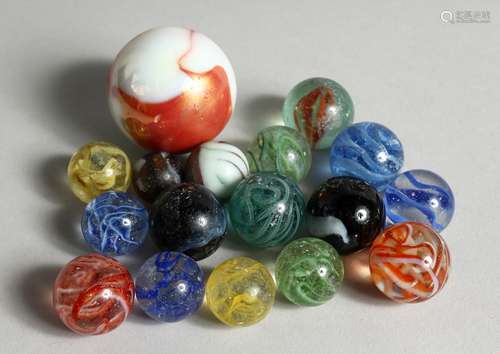 A COLLECTION OF FIFTEEN VARIOUS COLOURED MARBLES 2-4cm.