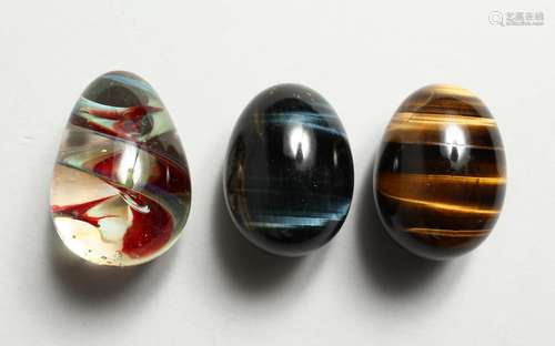 THREE MULTI-COLOURED EGGS 4cm.