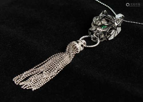 A SILVER CARTIER STYLE PANTHER PENDANT AND CHAIN