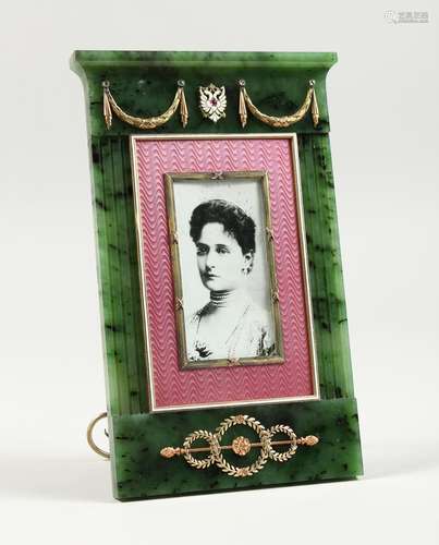 A SUPERB RUSSIAN JADE, GOLD AND ENAMEL MOUNTED PHOTOGRAPH FR...