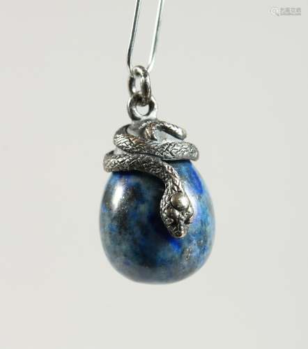 A RUSSIAN SILVER AND LAPIS EGG PENDANT