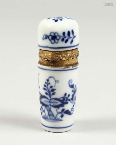 AN 18CT GOLD MOUNTED MEISSEN BLUE AND WHITE SCENT BOTTLE. 2....