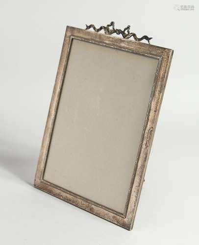 A GOOD GOLDSMITH AND SILVERSMITH CO. SILVER PHOTOGRAPH FRAME...