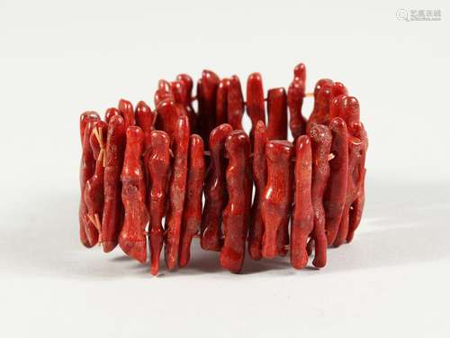 A FLEXIBLE CORAL BRACELET