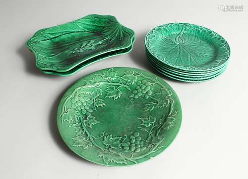 NINE WEDGWOOD GREEN CABBAGE LEAF PLATES AND DISHES