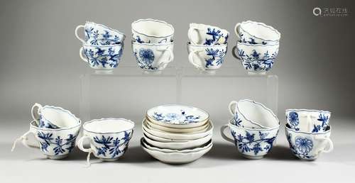 A QUANTITY OF MEISSEN BLUE AND WHITE ONION PATTERN CUPS AND ...