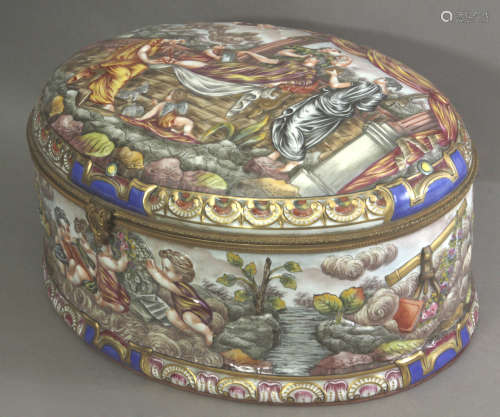 An Italian Capodimonte porcelain box circa 1900