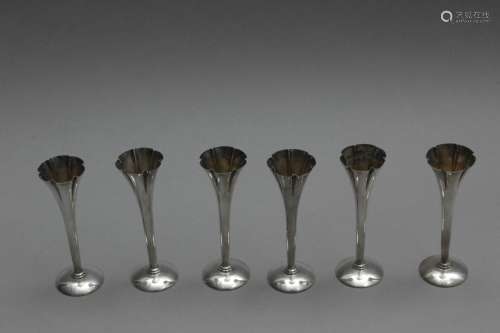 Masriera y Carreras. Set of six silver flower vases