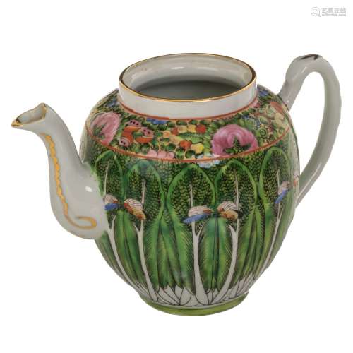 FAMILLE VERTE TEA POT