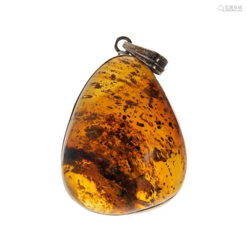 AMBER SILVER PENDANT