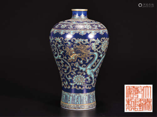霁蓝釉描金龙纹梅瓶  早期购于中国台湾拍卖公司