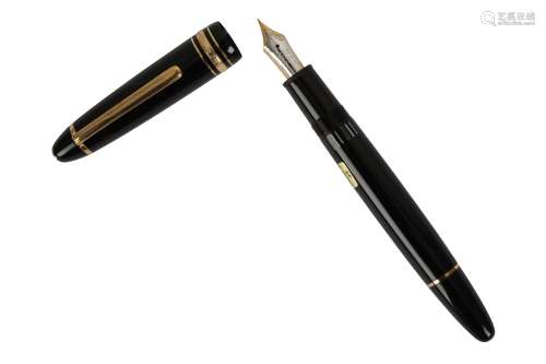 A GERMAN MONTBLANC MEISTERSTUCK FOUNTAIN PEN NUMBERED 149,