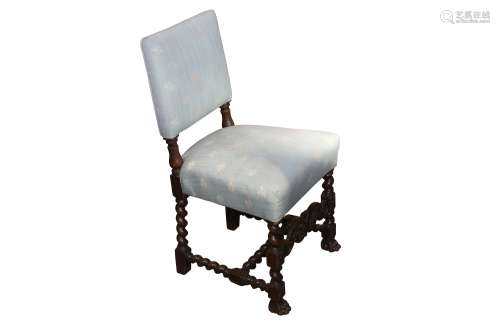 A CONTINENTAL OAK SINGLE CHAIR, LATE 19TH/EARLY 20TH CENTURY