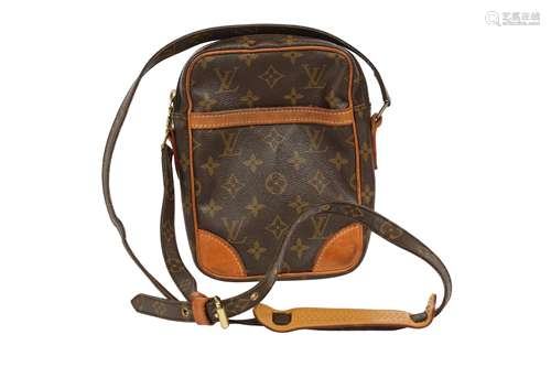 LOUIS VUITTON MONOGRAM DANUBE CROSSBODY BAG