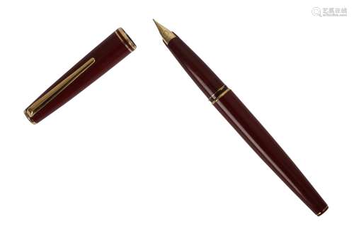 A 1980s GERMAN MONTBLANC FOUNTAIN PEN, 'CLASSIC',