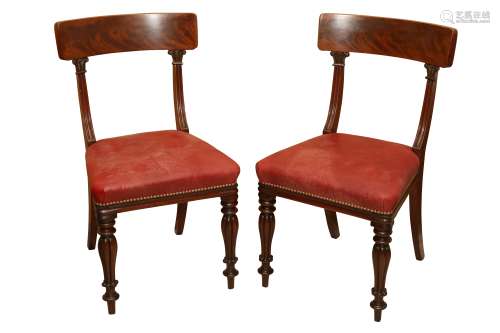 A PAIR OF REGENCY MAHOGANY DINING CHAIRS