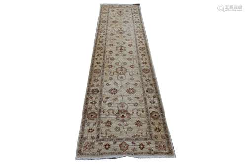 A FINE ZIEGLER DESIGN RUNNER