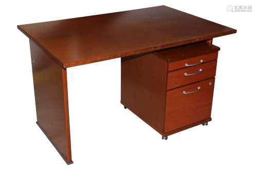 A CONTEMPORARY FRUITWOOD VENEERED DESK, LATE 20TH CENTURY