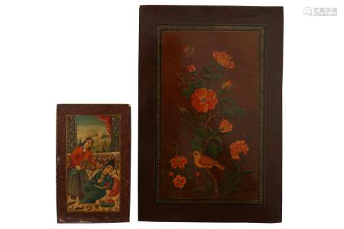 A LACQUERED PORTABLE SMALL MIRROR AND A LOOSE SINGLE BOOK CO...