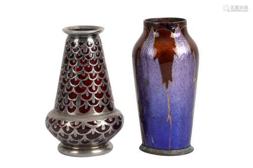 A MINIATURE AMERICAN OVERLAY SILVER AND RUBY GLASS VASE, EAR...