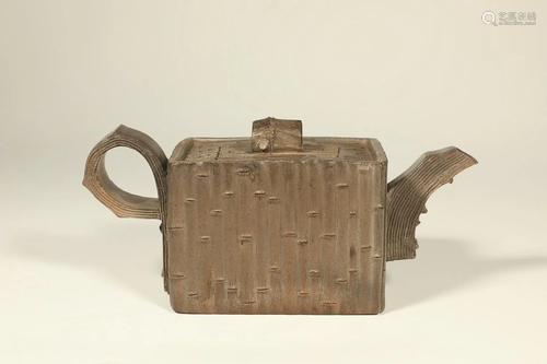 A SET OF FIVE ZHISHA OR PURPLE CLAY TEAPOTS