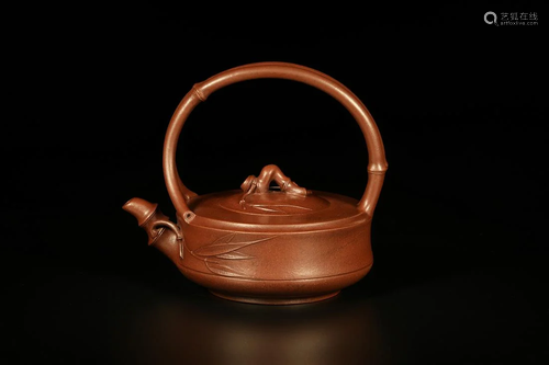 A ZISHA OR PURPLE CLAY TEAPOT