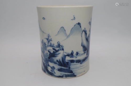 A BLUE-AND-WHITE GLAZED PORCELAIN BRUSH HOLDER