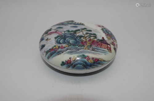 A PORCELAIN LIDDED BOX FOR SEAL PASTE