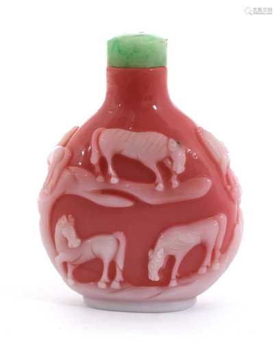 A rare Chinese overlay Peking glass snuff bottle,