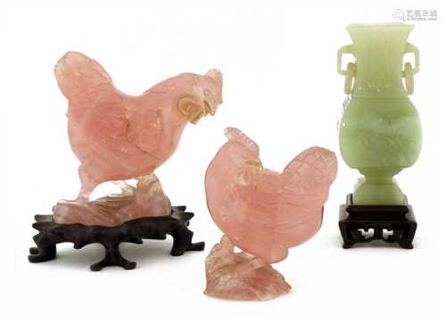 A Chinese rose quartz cockerel,