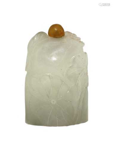 A Chinese jade snuff bottle,