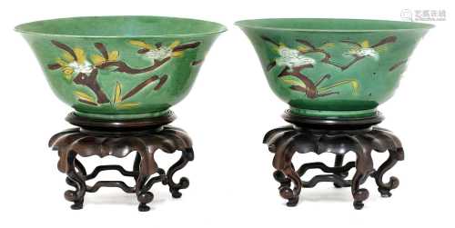 A pair of Chinese sancai bowls,