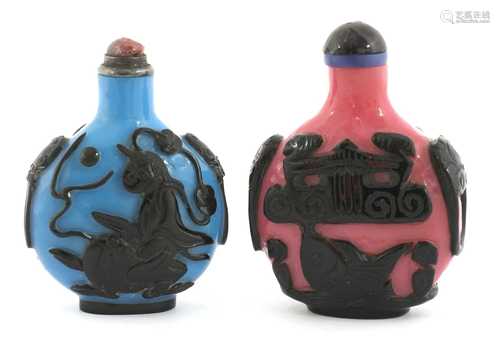 A Chinese overlay Peking glass snuff bottle,