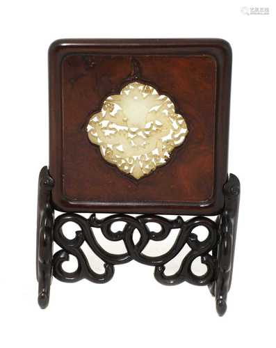 A Chinese table screen,