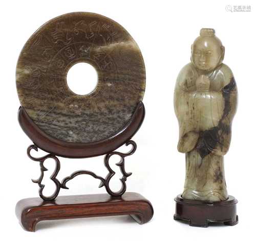 A collection of Chinese jade and hardstone carvings,