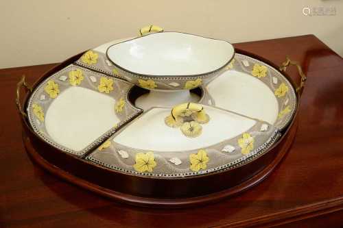 A pearlware dinner set on tray,