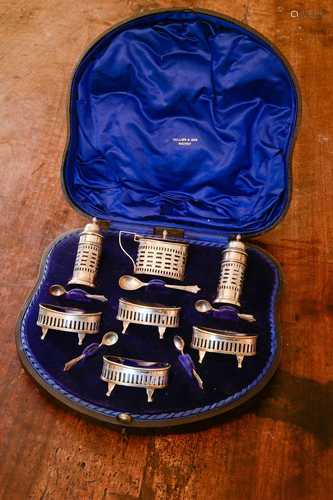 A cased Edward VII silver cruet set,