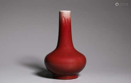 清中期 郎红釉荸荠瓶