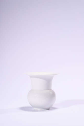 A White Glazed Incised Zhadou Vase, Daoguang Mark