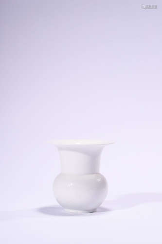 A White Glazed Incised Zhadou Vase, Daoguang Mark