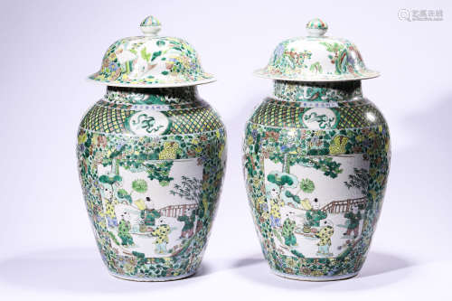 A Pair of Wucai Covered Ginger Jars