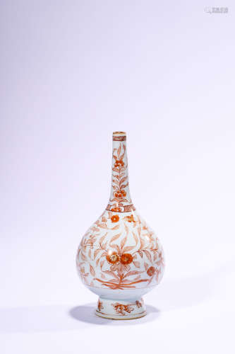 An Iron Red Lotus Bottle Vase, Kangxi Period, Qing Dynasty