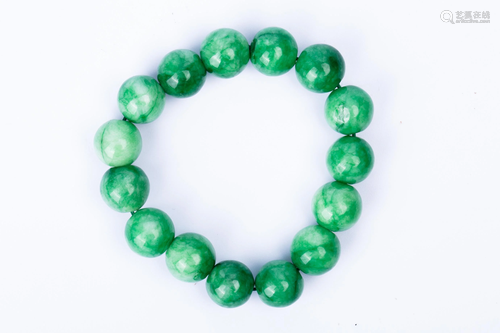 A JADEITE BRACELET