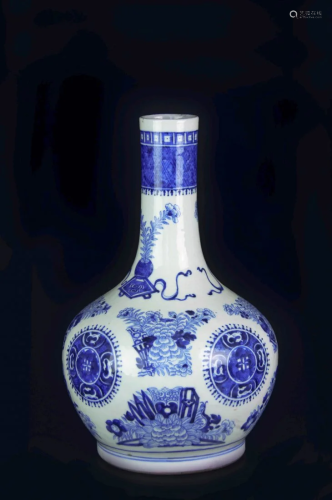 MID-QING DYNASTY BLUE AND WHITE TIANQIU VASE