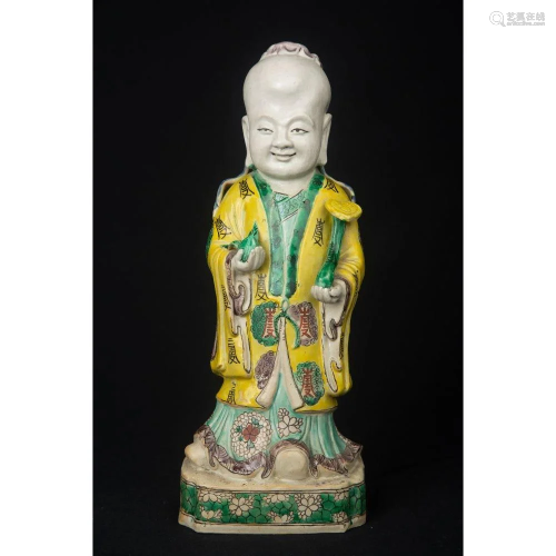 EARLY QING ROUND CARVING TRI-COLOURED LONGEVIT…