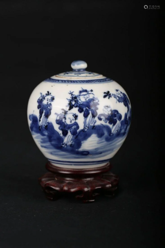 BLUE AND WHITE VASE MIDDLE OF QING DYNASTY